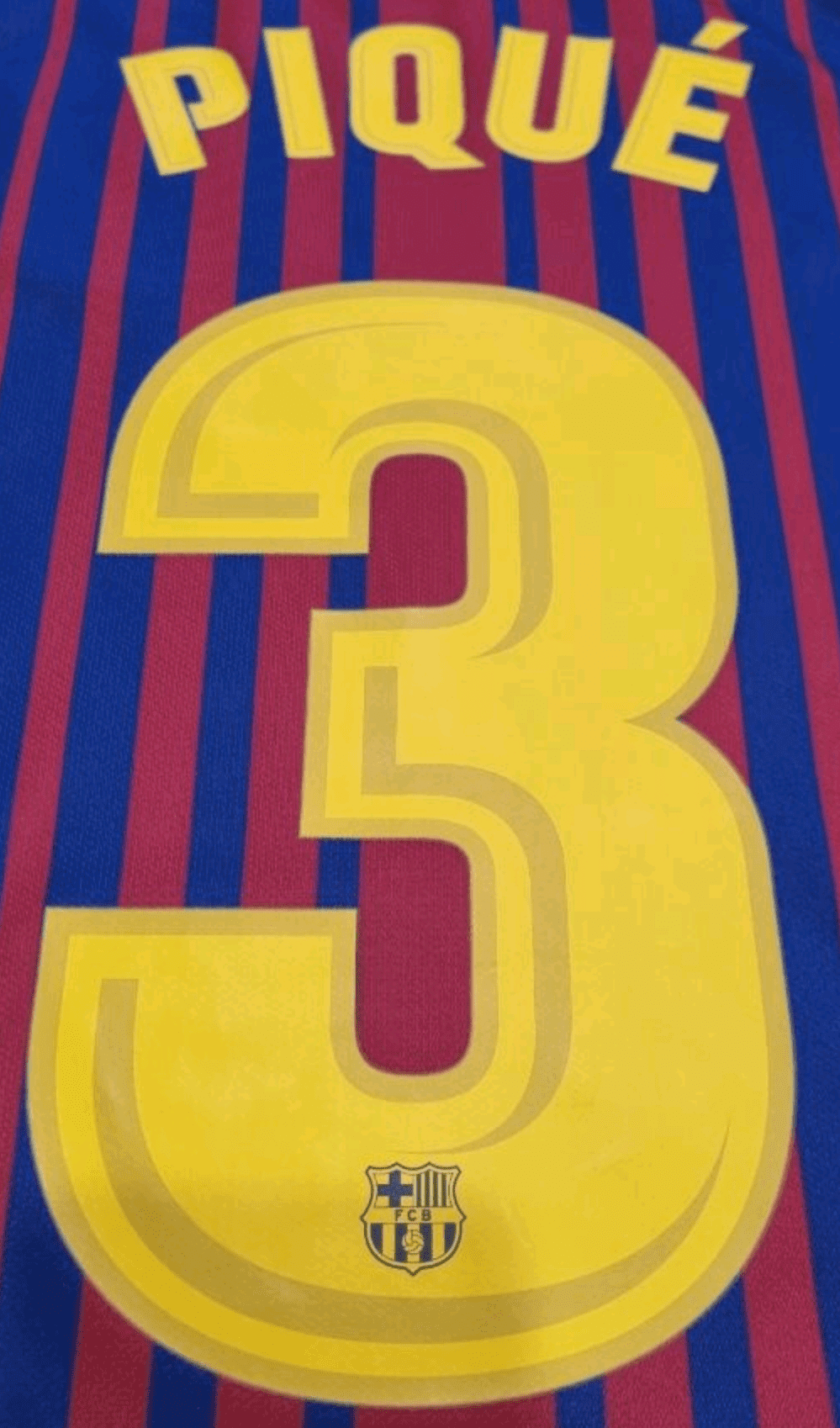 BAR_1718_H_number3pique