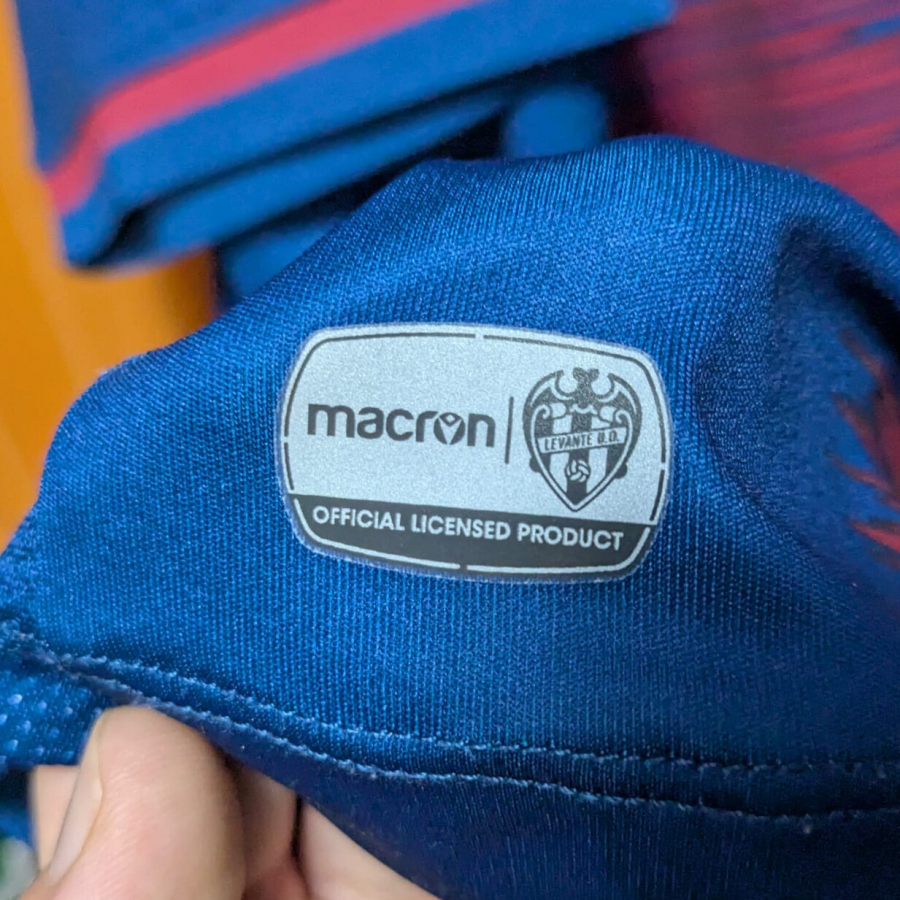 Levante-home-macron-2019-2020-3