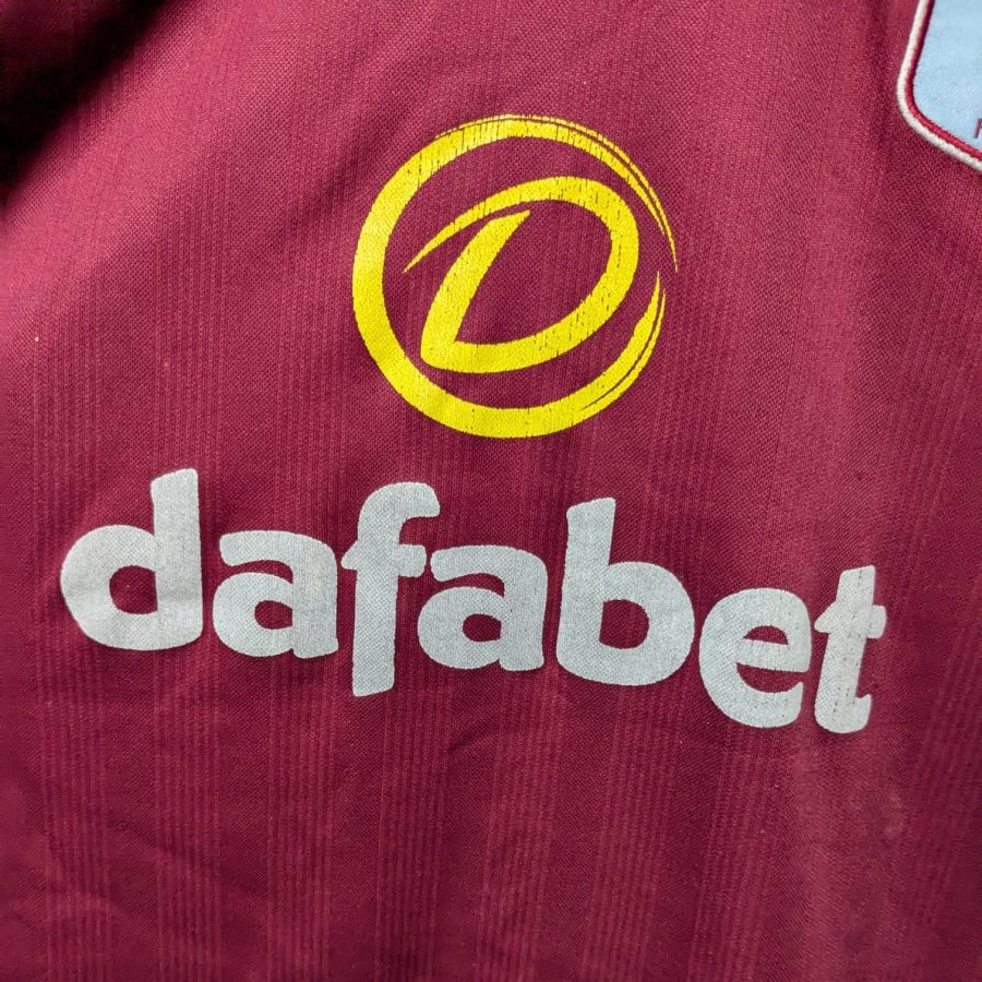 aston-villa-macron-2013-2014-home-7