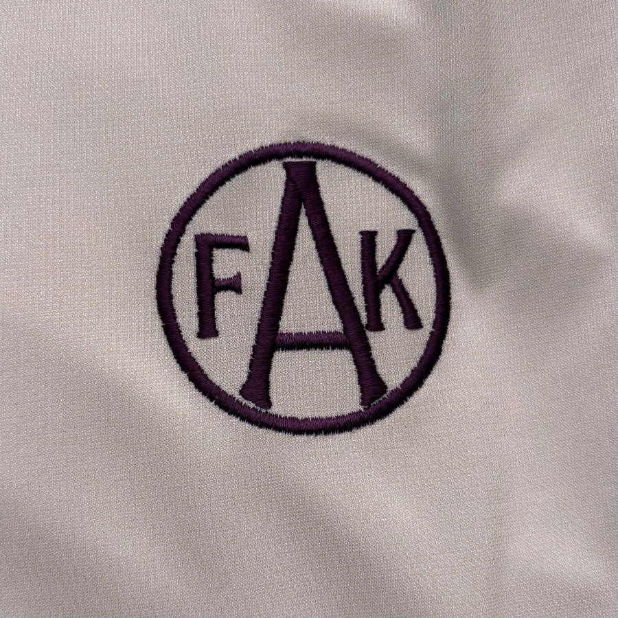 austria-wien-nike-away-jersey2003-2004-crest