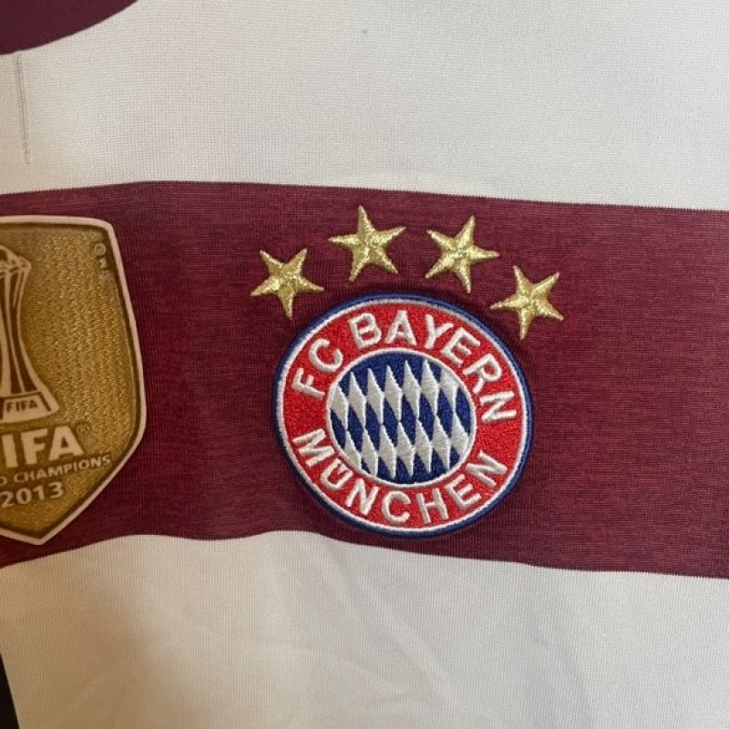 bayern-munchen-2014-2015-adidas-away-4