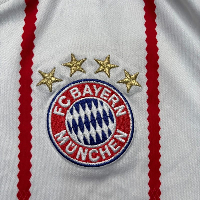 bayern-munchen-2017-2018-third-adidas-4