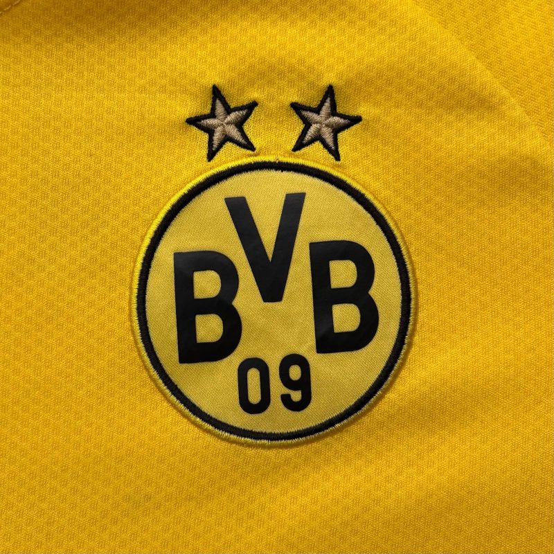 borussia-dortmund-puma-home-2019-2020-crest