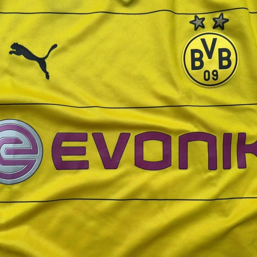 borussia-dortmund-puma-home-jersey-2015-2016-sponsor