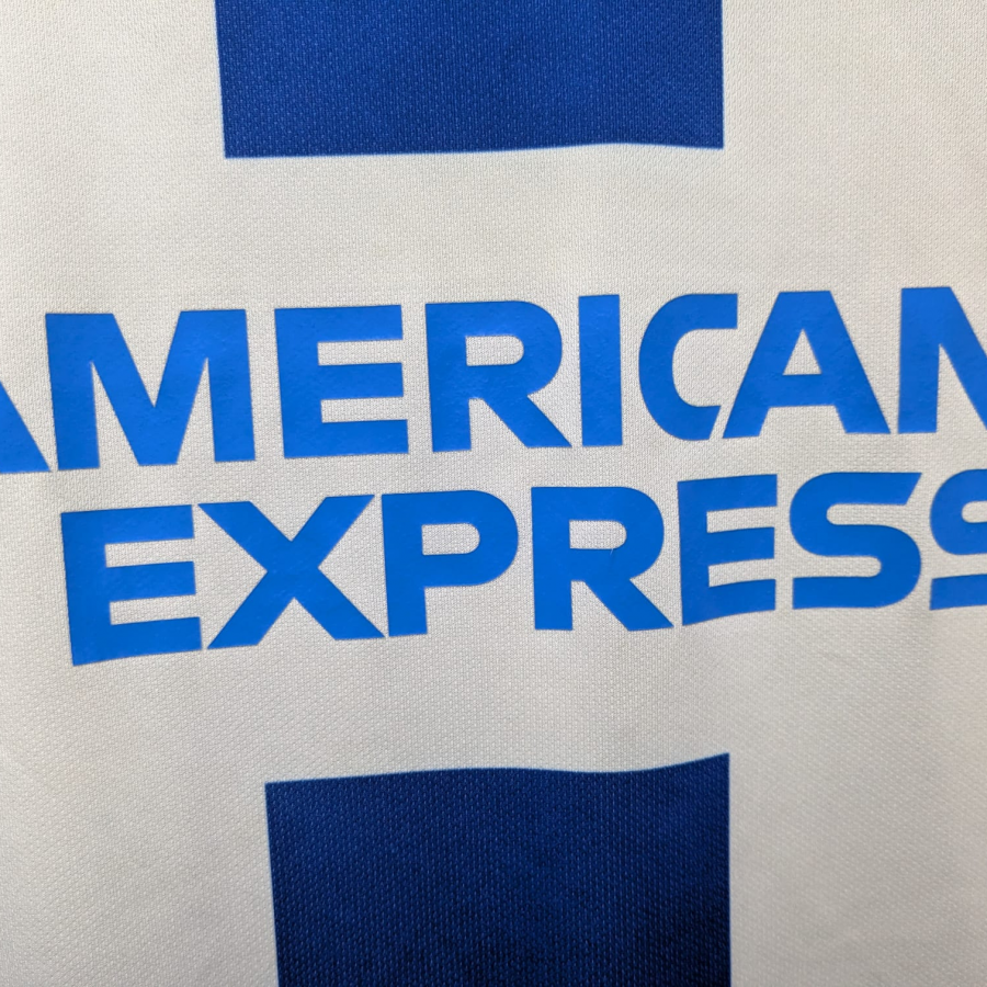 brighton-hove-albion-nike-2018-2019-home-sponsor