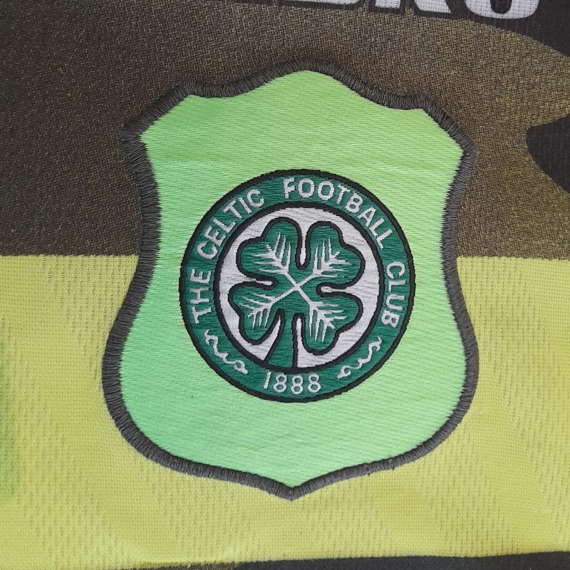 celtic-glaswow-1996-1998-umbro-away-3