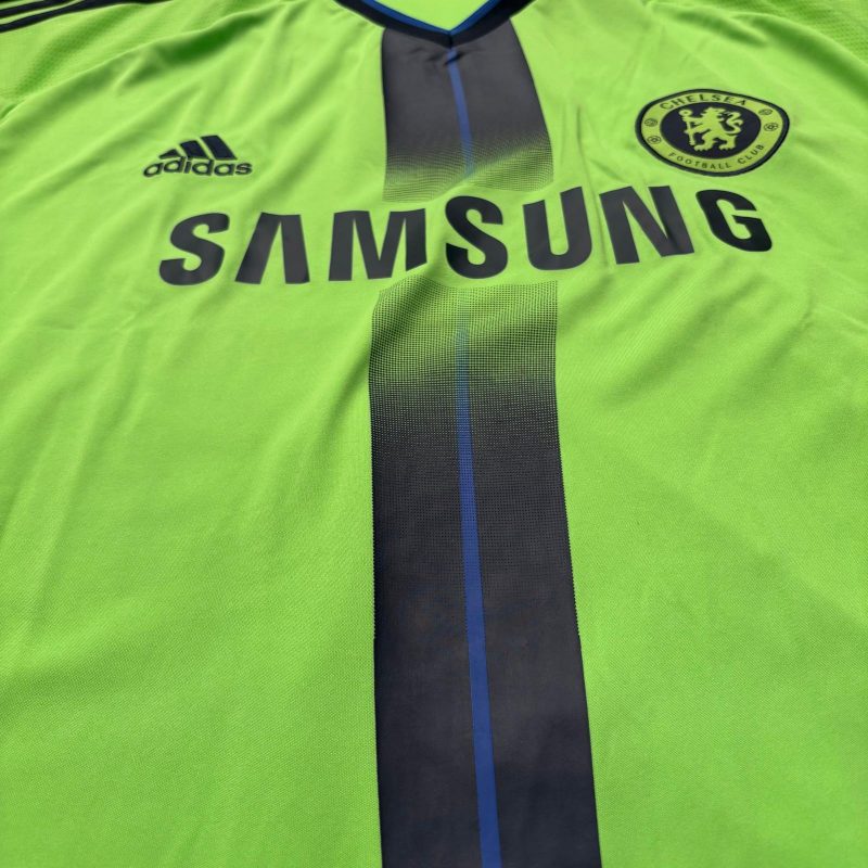 chelsea-adidas-third-jersey-2010-2011-detail1