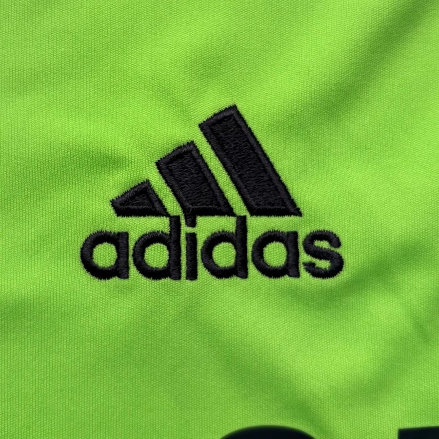 chelsea-adidas-third-jersey-2010-2011-logo