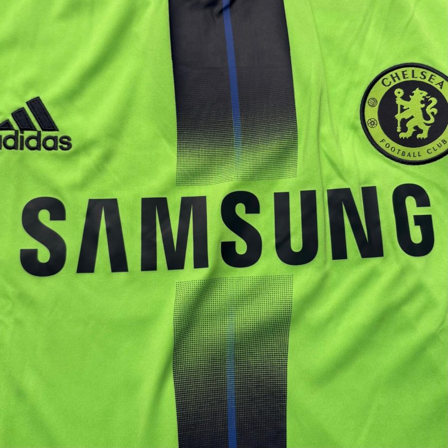 chelsea-adidas-third-jersey-2010-2011-sponsor