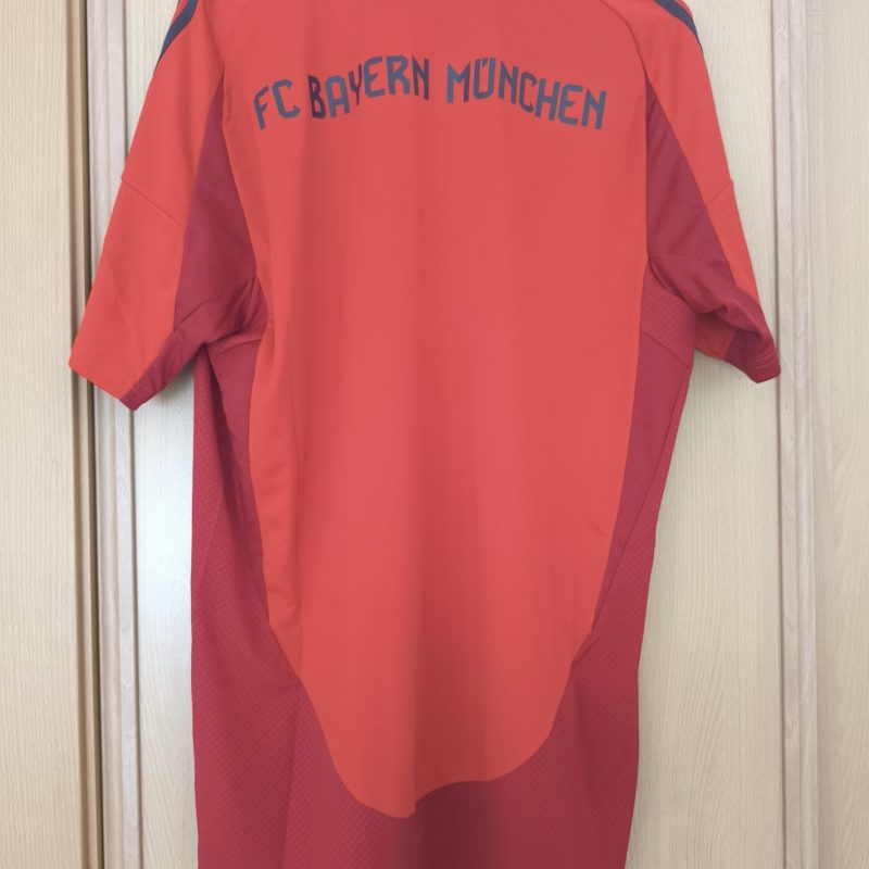 ec049e4b-a25a-4e28-9c20-5e8064e9acf9