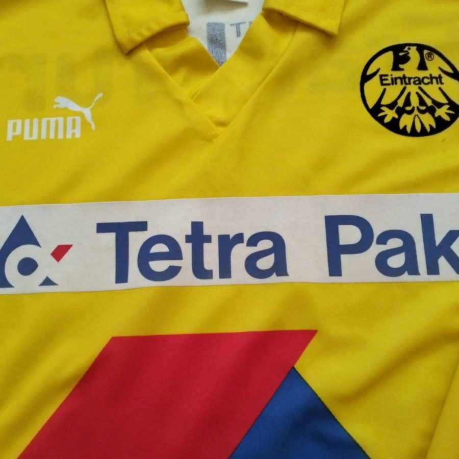 eintracht-frankfurt-1993-1996-away-puma-tetrapak