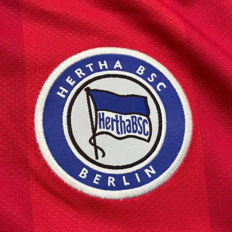 hertha-bsc-berlin-nike-away-jersey-2007-2008-crest