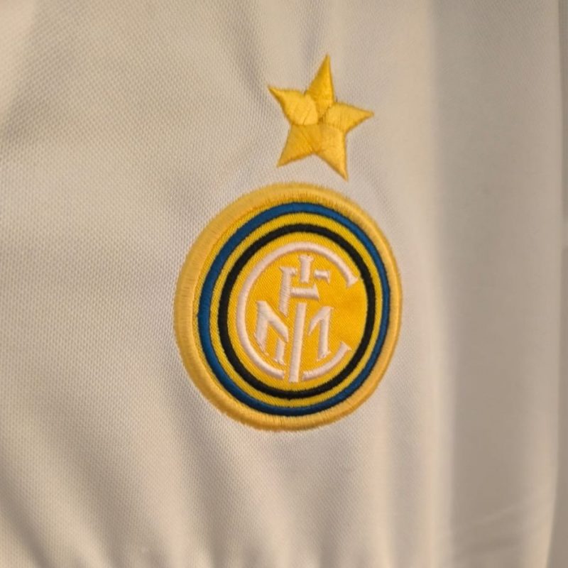 inter-milan-1998-1999-nike-away-4