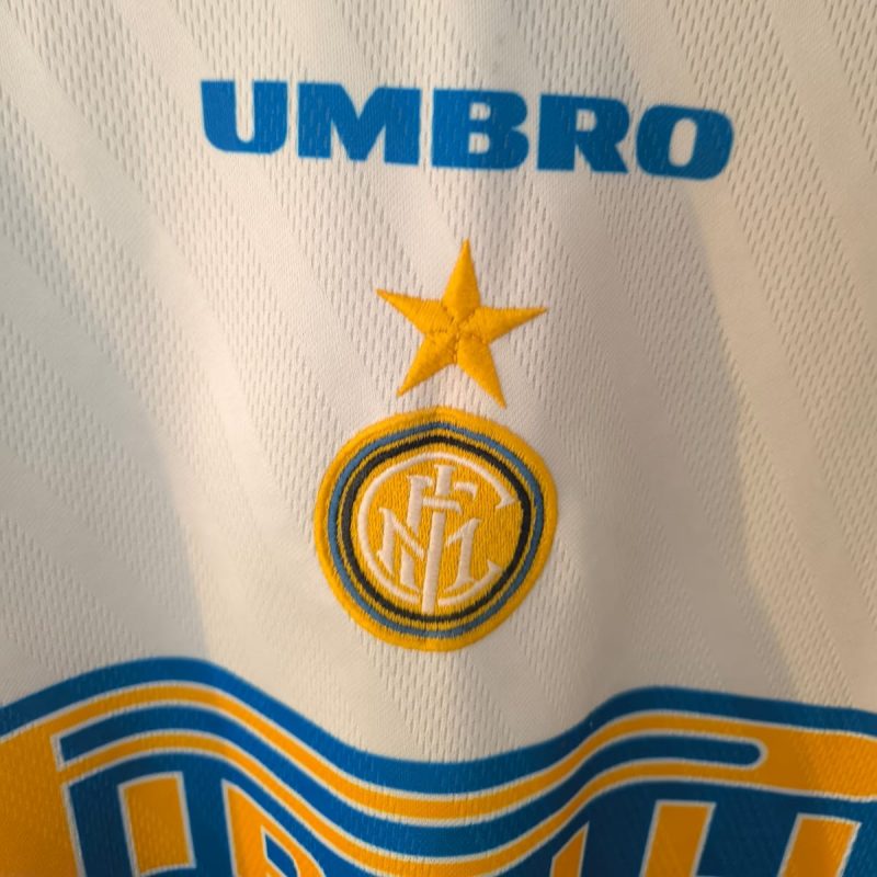inter-milano-1996-1997-umbro-away-3