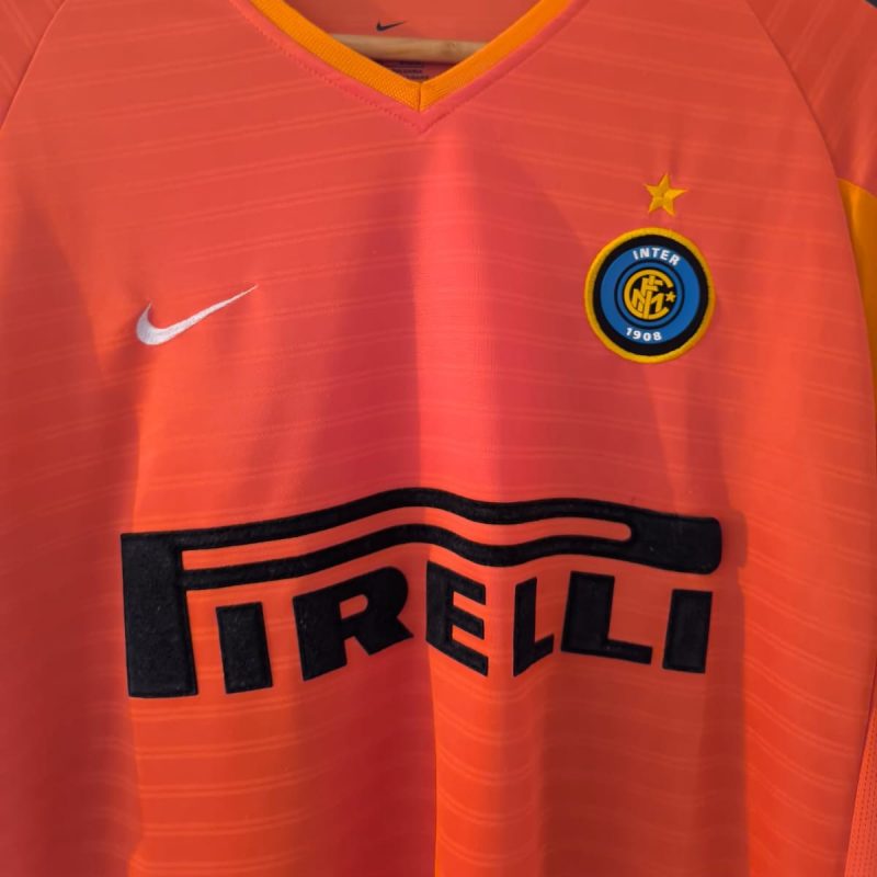 inter-milano-2001-2002-nike-third-3