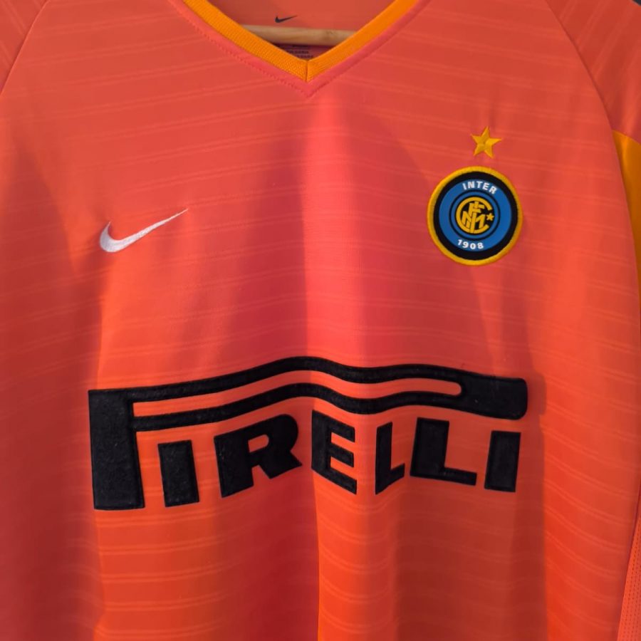 inter-milano-2001-2002-nike-third-3