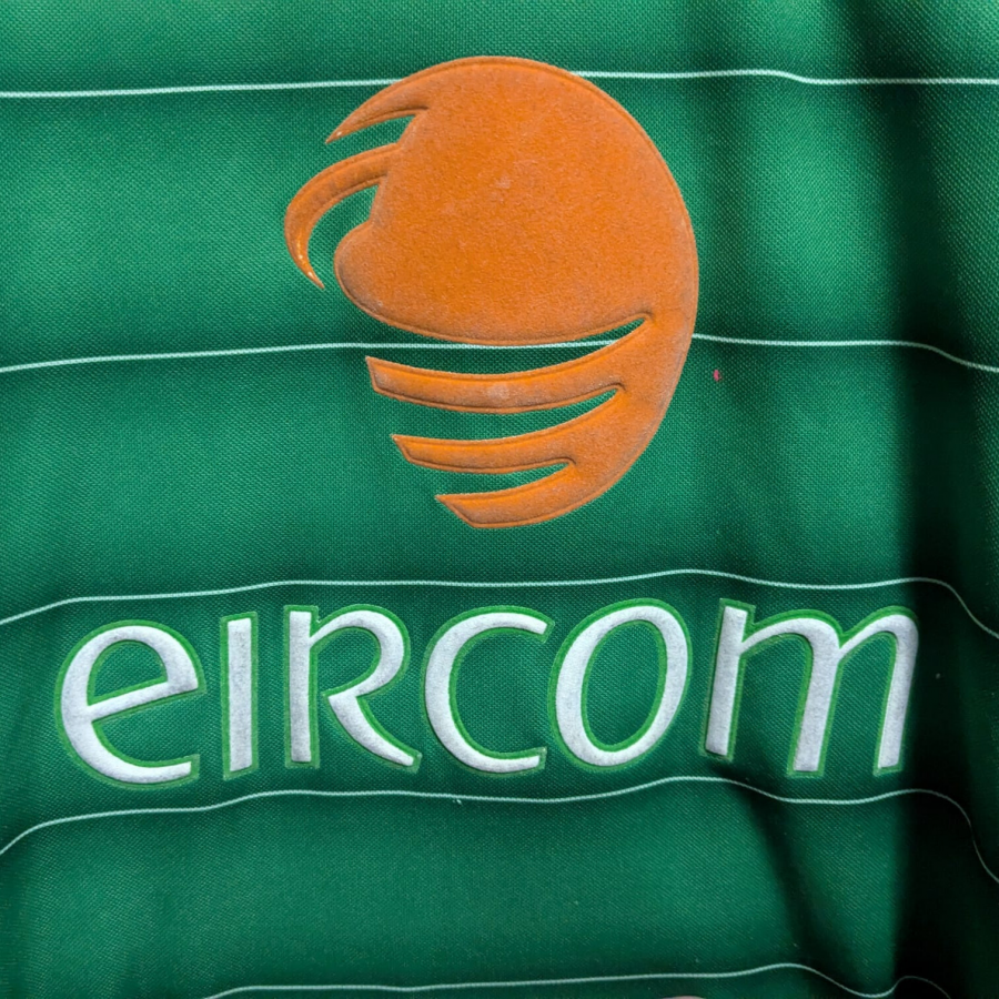 ireland-umbro-2003-home-sponsor