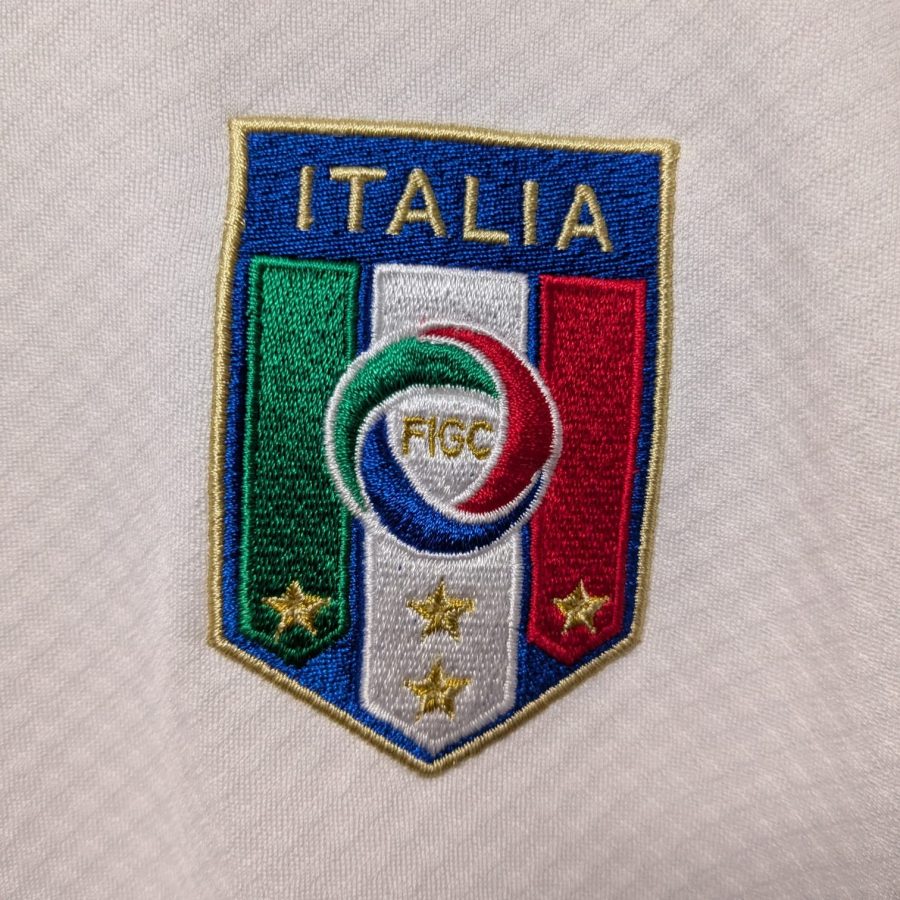 italia-puma-2010-away-7