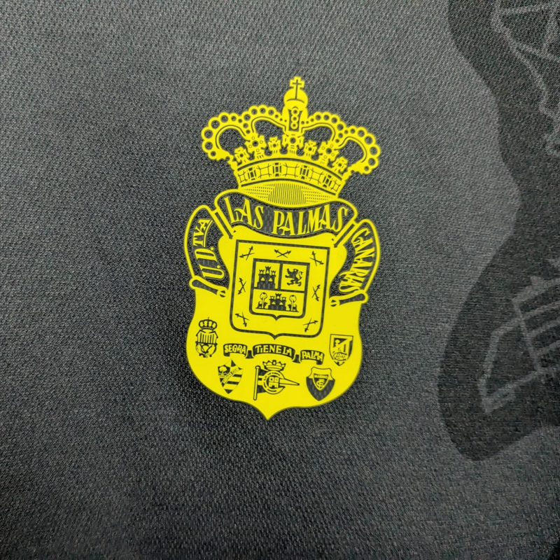 las-palmas-hummel-home-2023-2024-5