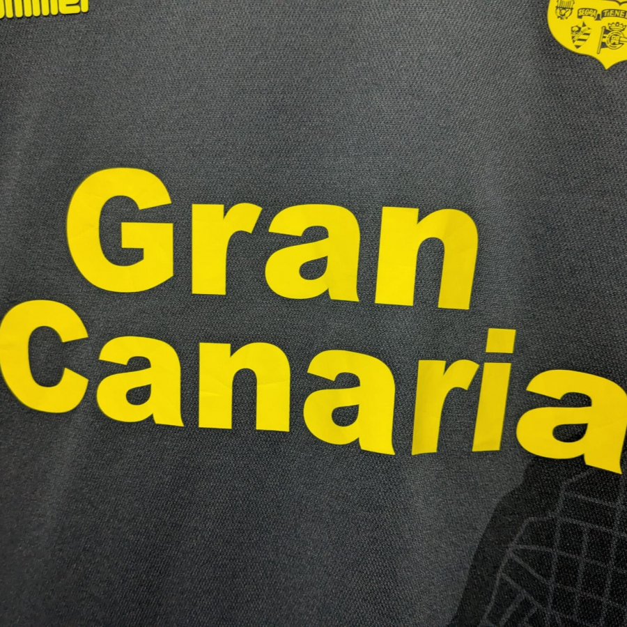 las-palmas-hummel-home-2023-2024-6