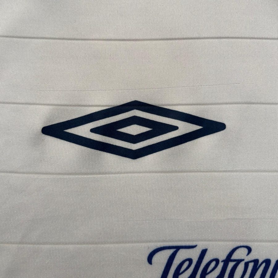 ldu-quito-umbro-2005-home-jersey-logo