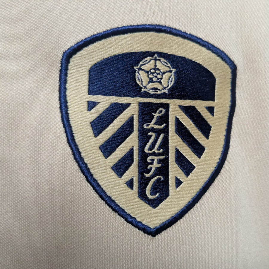 leeds-macron-2013-2014-away-5