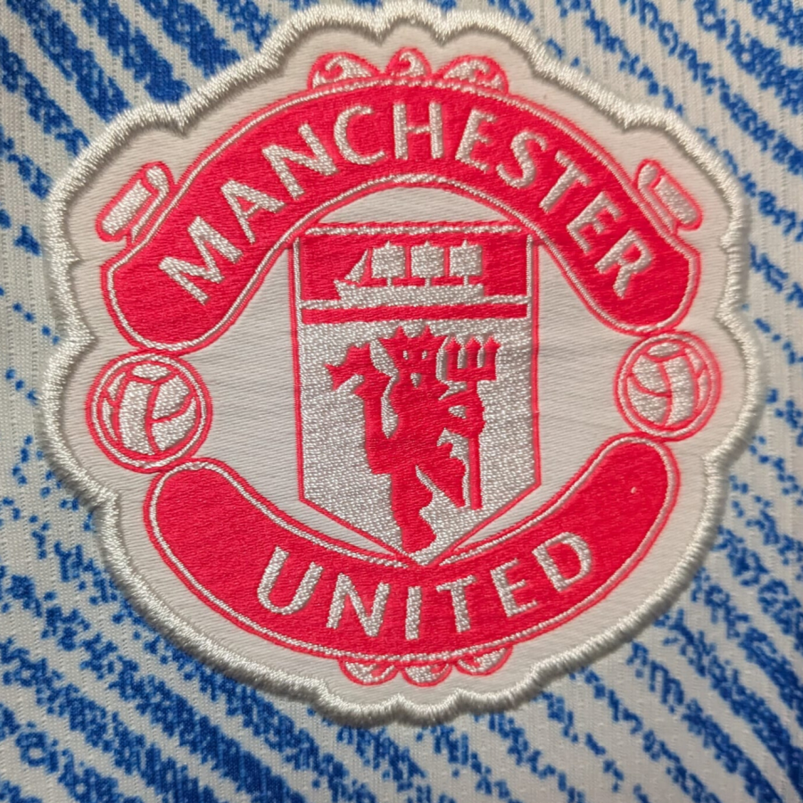 manchester-united-2021-2022-adidas-home-GM4621-2