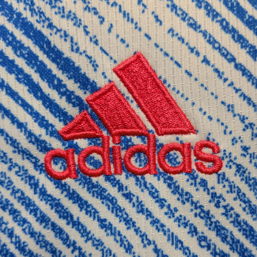 manchester-united-2021-2022-adidas-home-GM4621-3