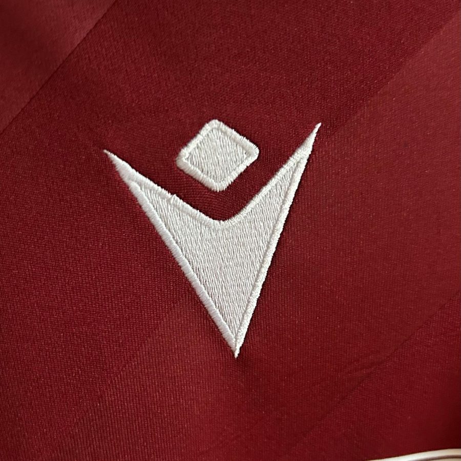 merida-away-jersey-macron-2023-2024-logo