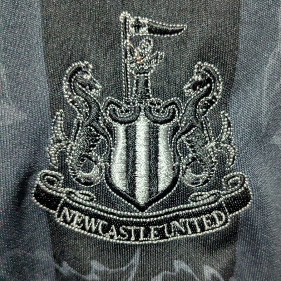 newcastle-united-2022-2023-castore-anniversary-2