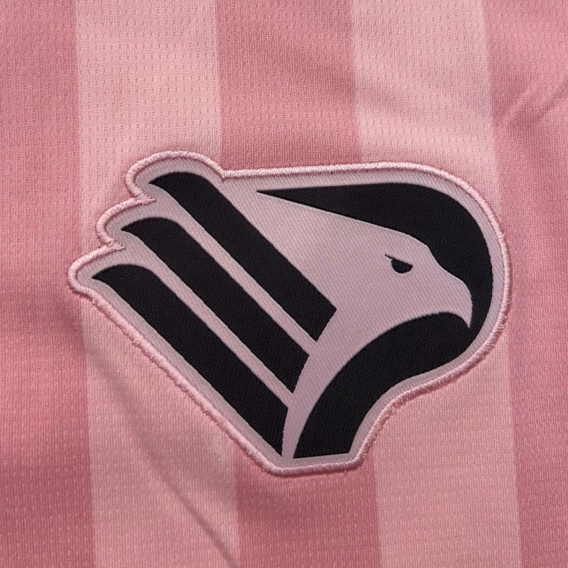 palermo-puma-home-jersey-2022-2023-crest