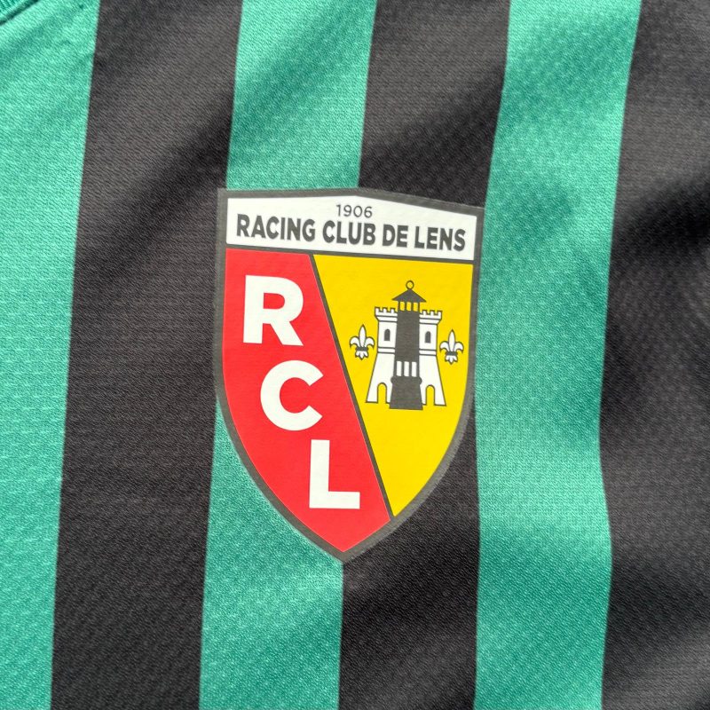 rc-lens-puma-away-jersey-2021-2022-crest