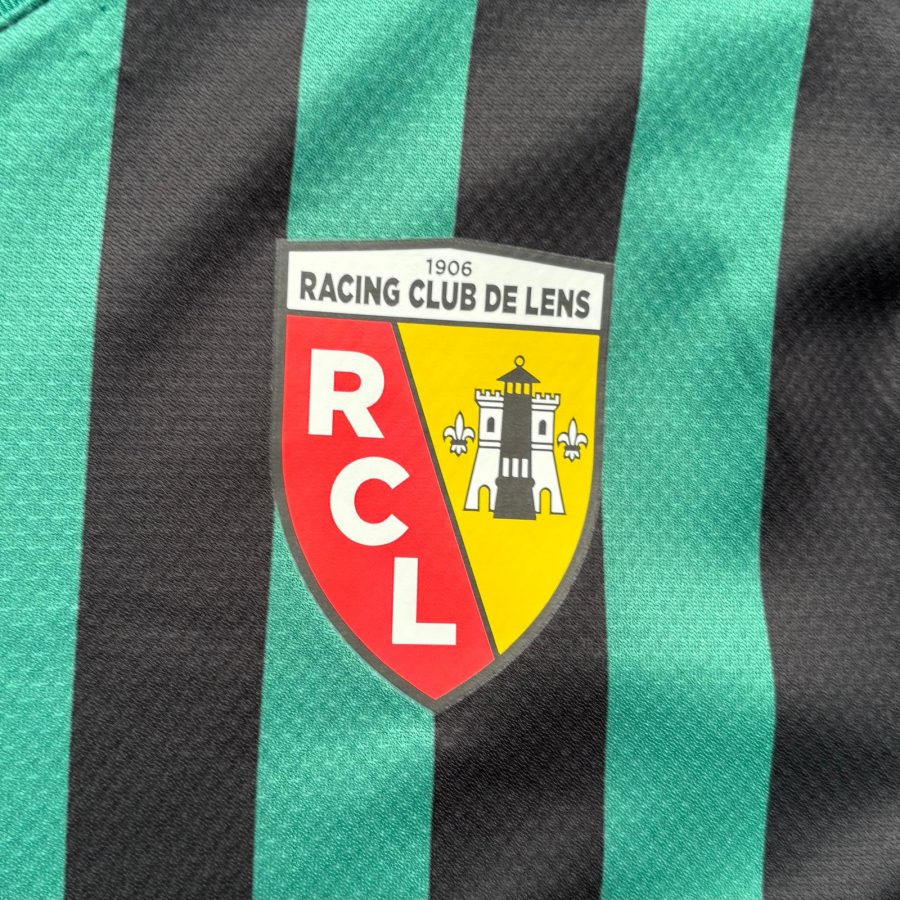 rc-lens-puma-away-jersey-2021-2022-crest