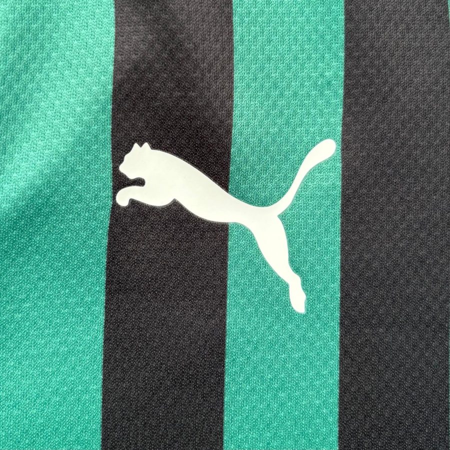 rc-lens-puma-away-jersey-2021-2022-logo
