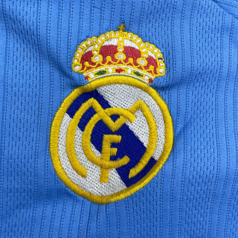 real-madrid-1999-2001-adidas-third-7