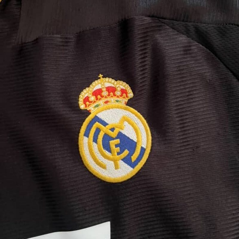 real-madrid-1999-2001-away-adidas-3