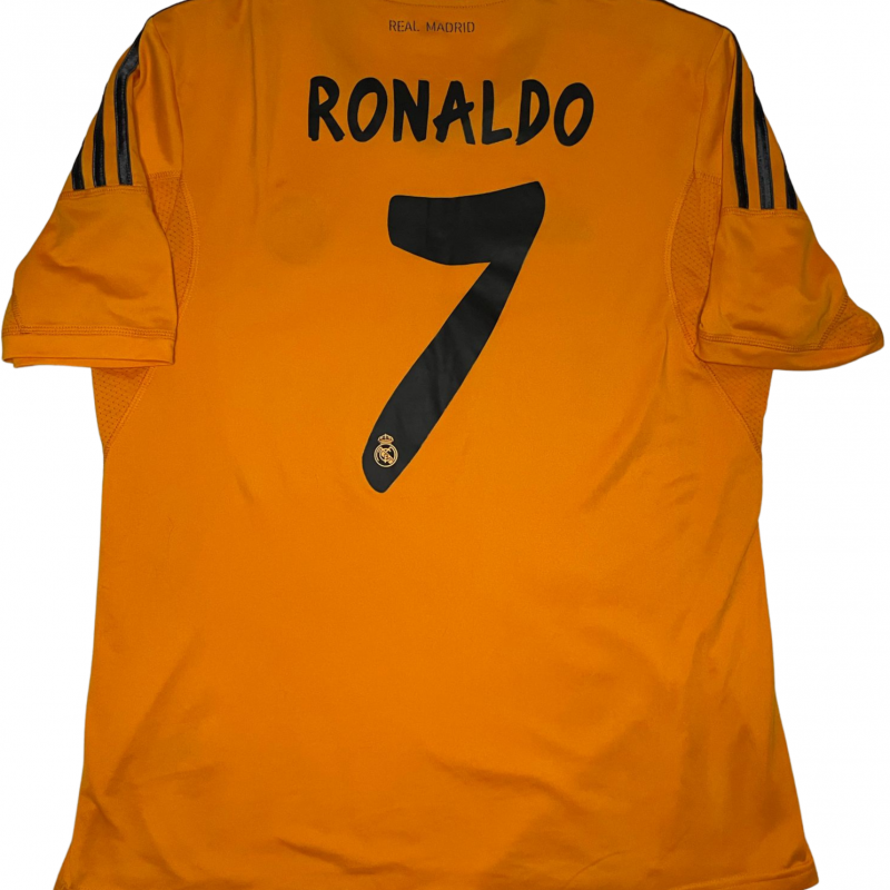 real-madrid-2013-2014-adidas-third-1