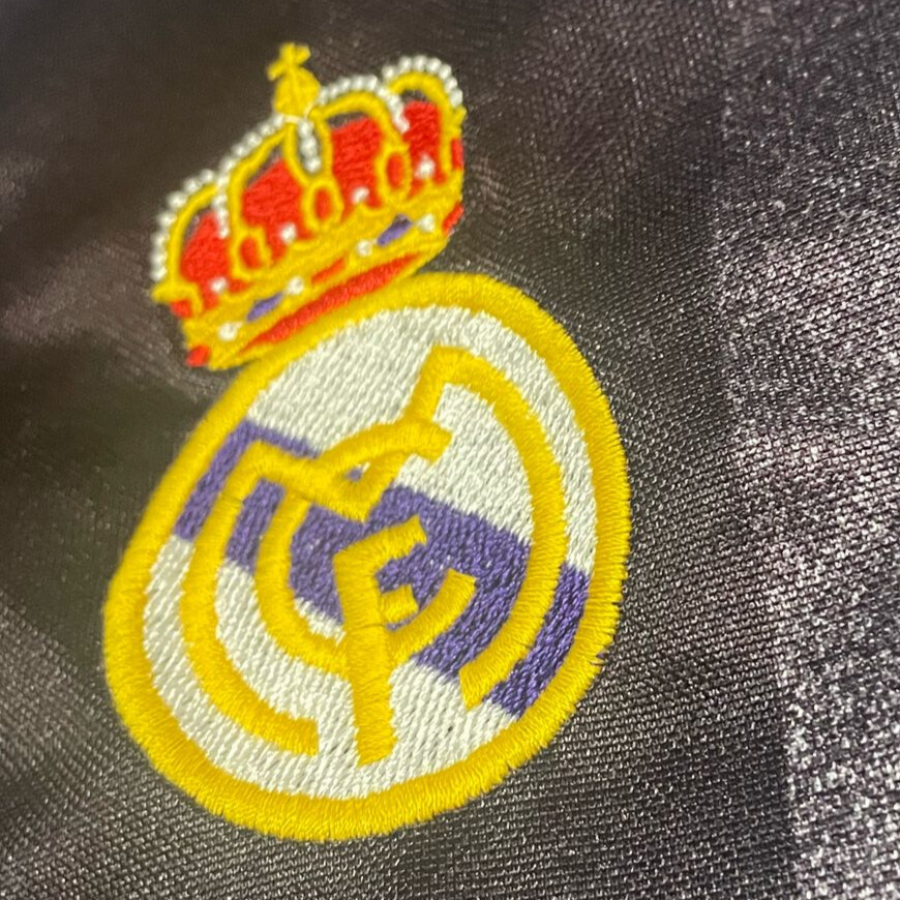 real-madrid-goalkeeper-kelme-1996-1997-4