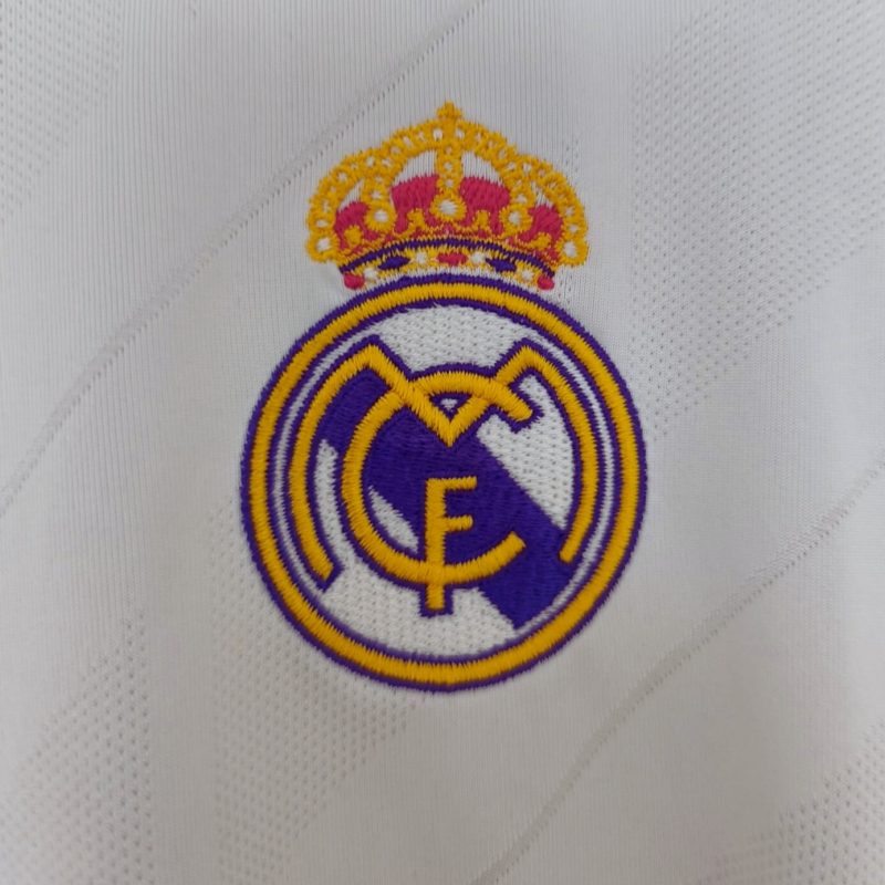 real madrid home kit long sleeved 2017 2018 white
