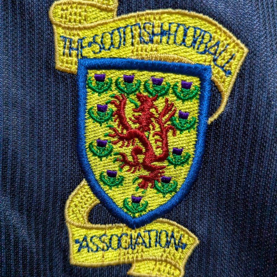 scotland-away-umbro-1999-crest