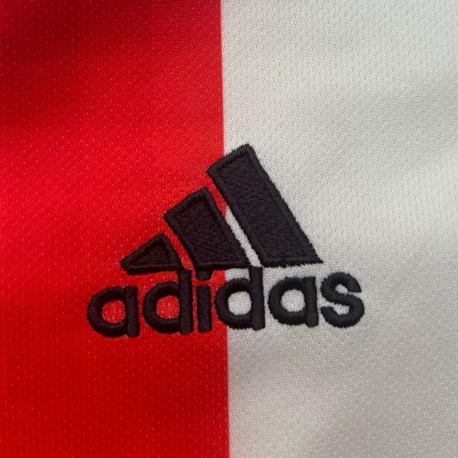 sheffield-united-adidas-home-jersey-2020-2021-logo