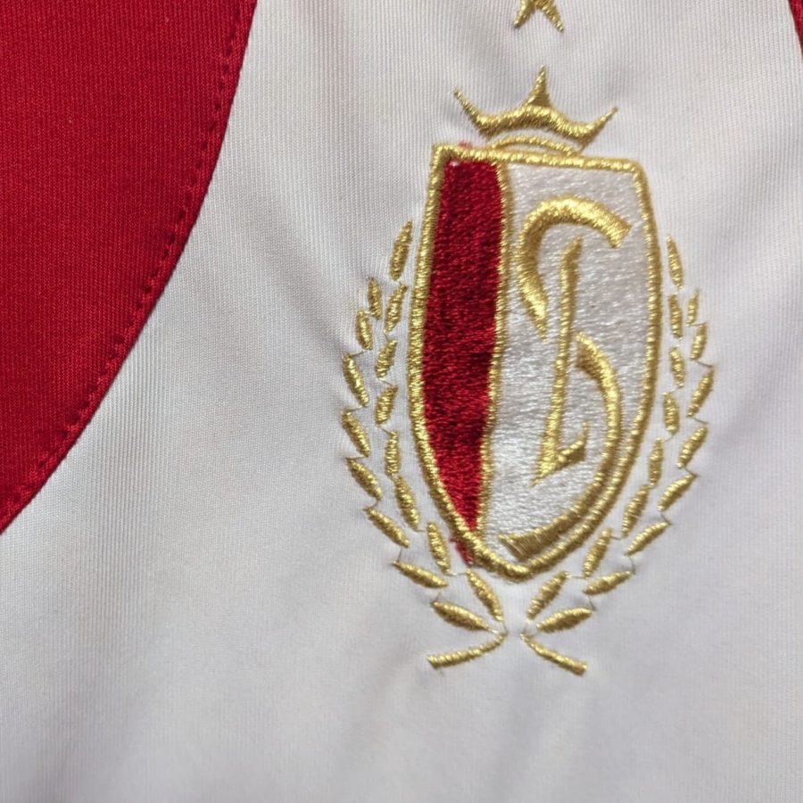 standard-lieja-liege-2010-2011-planete-rouge-home-3 - copia