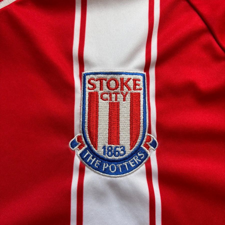 stoke-city-macron-home-2020-2021-crest