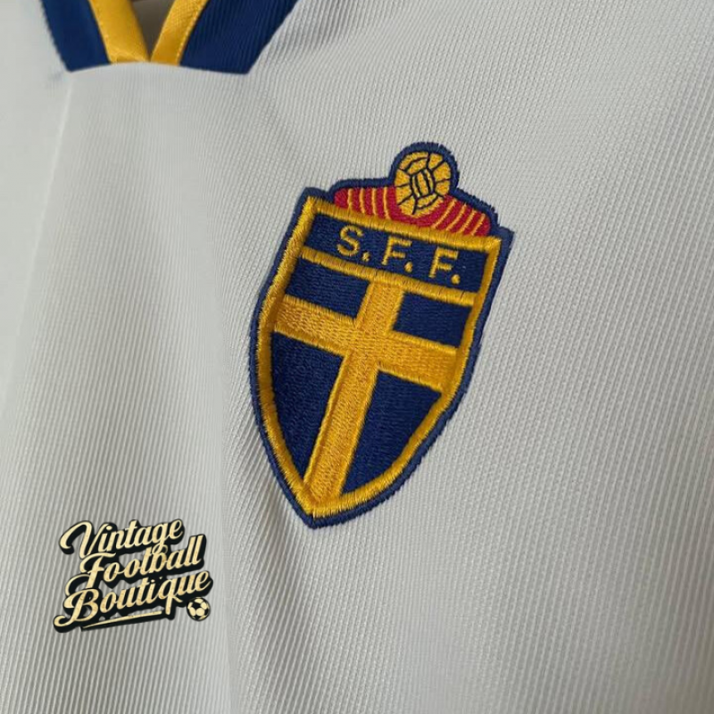 sweden-away-jersey-adidas-2000-front