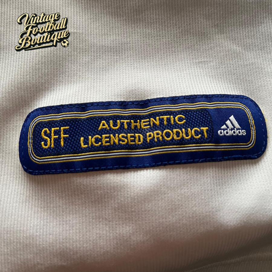 sweden-away-jersey-adidas-2000-front