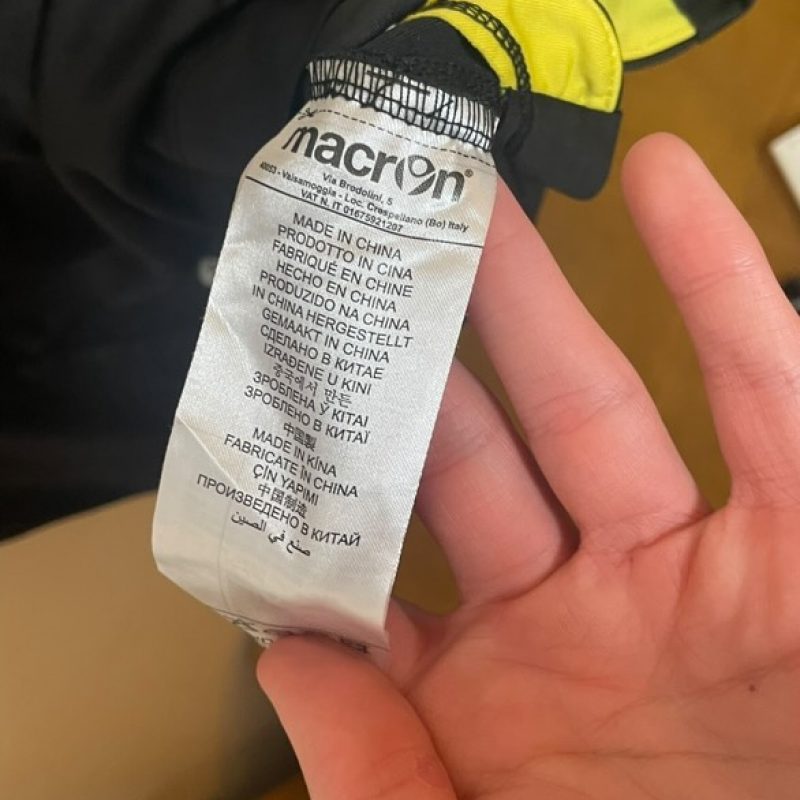 vitesse-2016-2017-away-macron-4