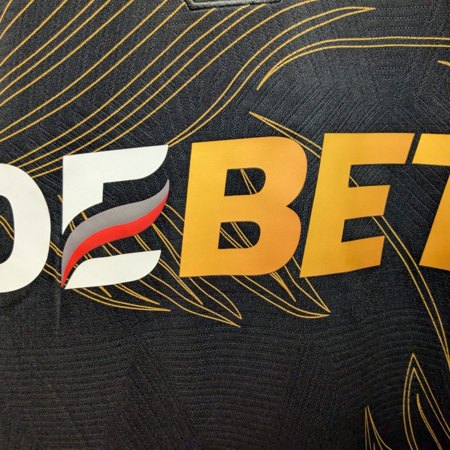 wolverhampton-wanderers-wolves-2024-2025-away-sudu-13