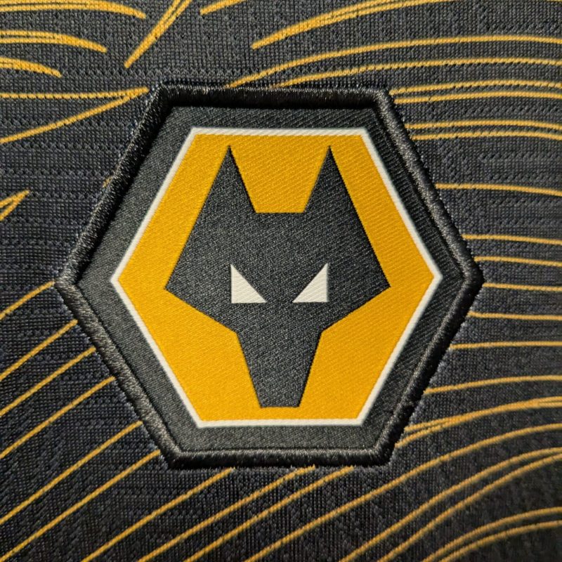 wolverhampton-wanderers-wolves-2024-2025-away-sudu-15